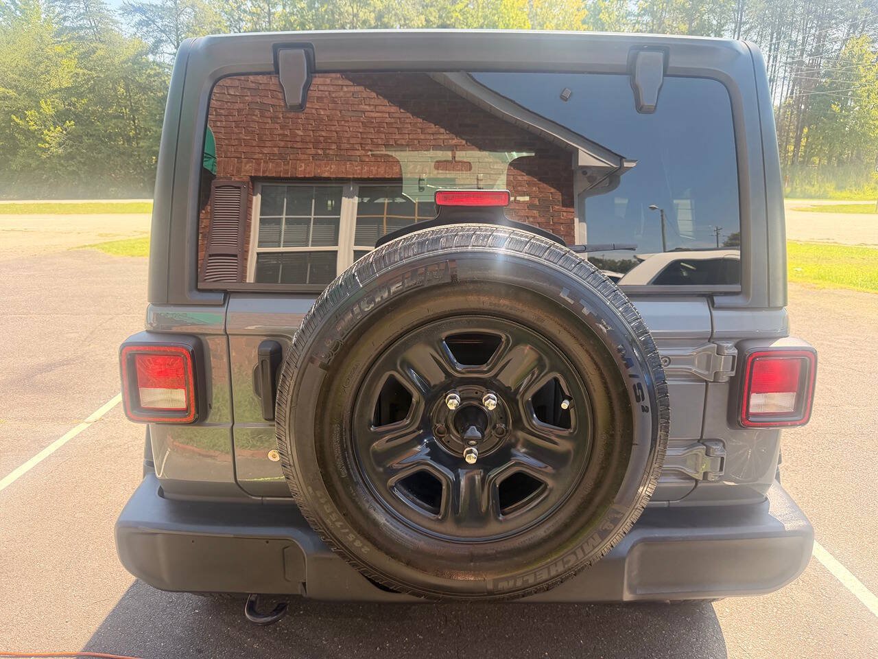 Used 2021 Jeep Wrangler Unlimited Sport AWD/4WD image 10