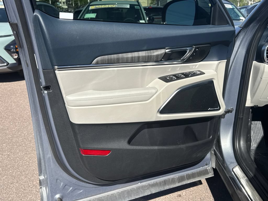 Used 2025 Kia Telluride SX Prestige AWD/4WD image 13