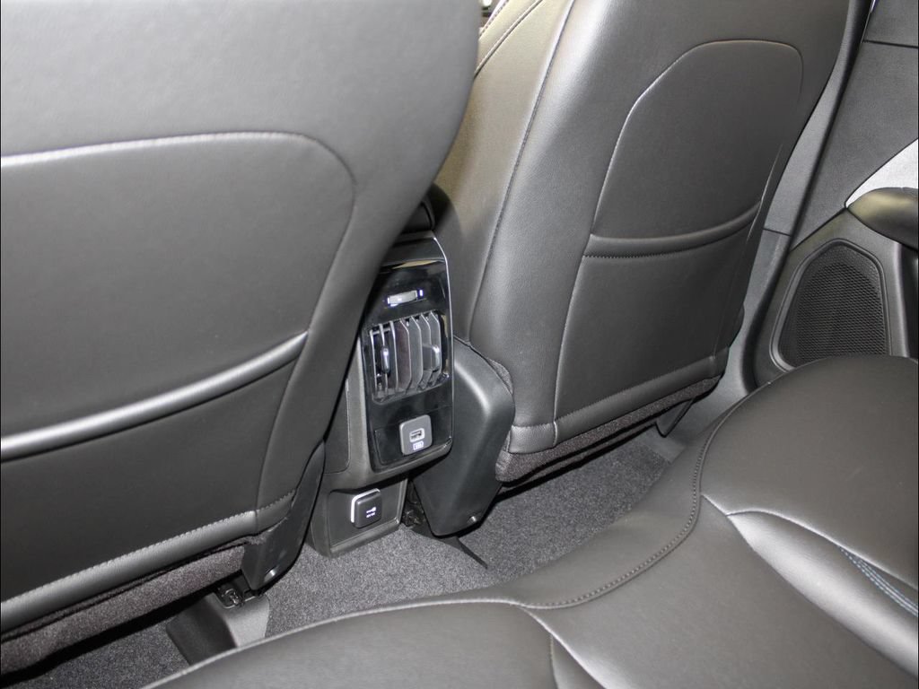 New 2025 Jeep Compass Latitude AWD/4WD image 31