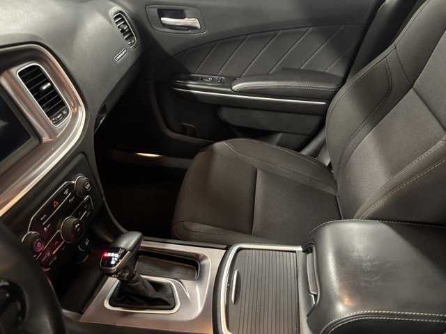 Used 2019 Dodge Charger SXT image 15