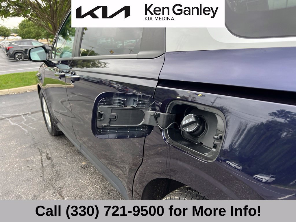Certified 2024 Kia Carnival LX FWD image 48