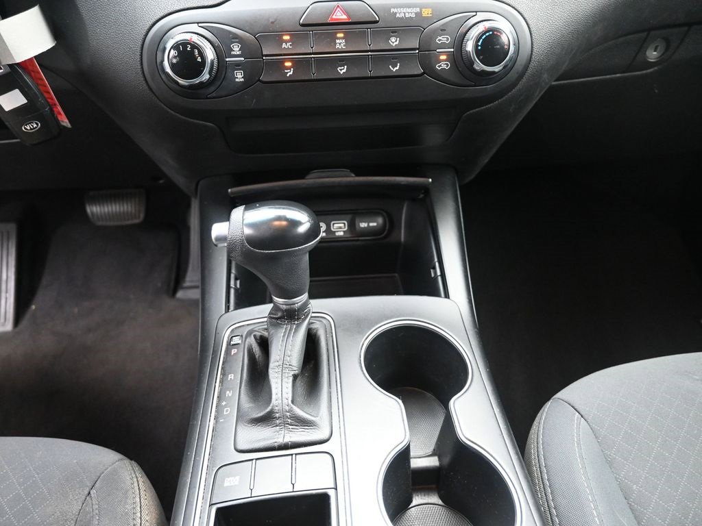 Used 2016 Kia Sorento LX image 13