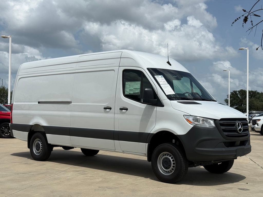 Used 2025 Mercedes-Benz Sprinter 2500 image 6