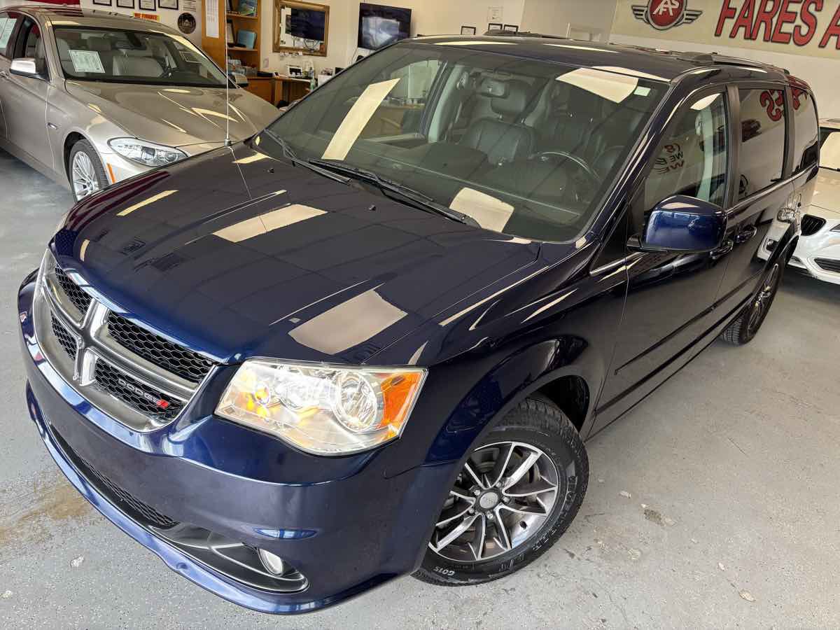 Used 2017 Dodge Grand Caravan SXT image 9