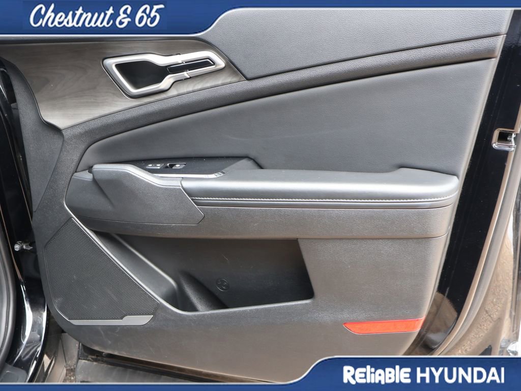 Used 2024 Kia Sportage X-Line w/ X-Line Premium Package image 9