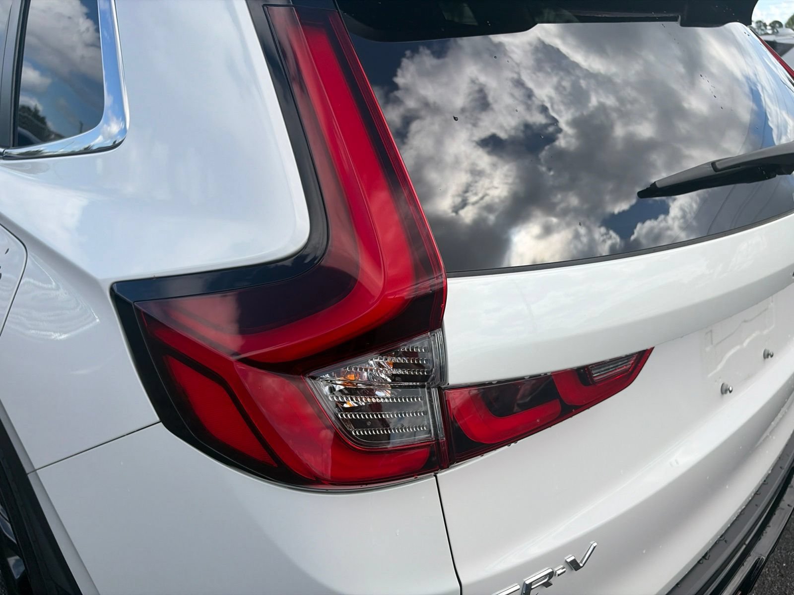 Used 2024 Honda CR-V EX image 16