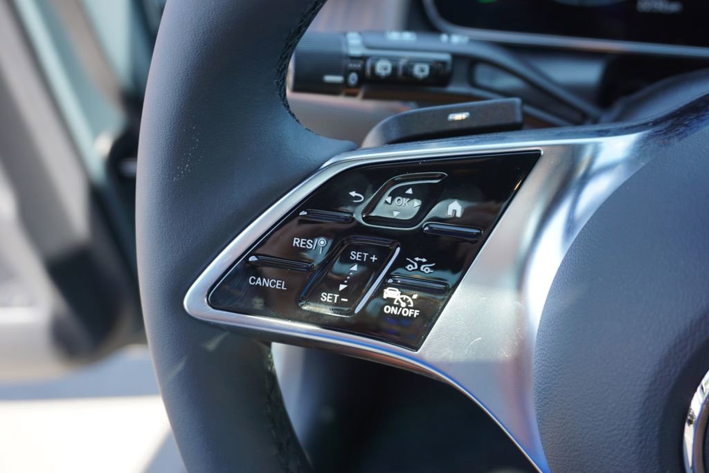 New 2026 Mercedes-Benz GLC 300 4MATIC image 14