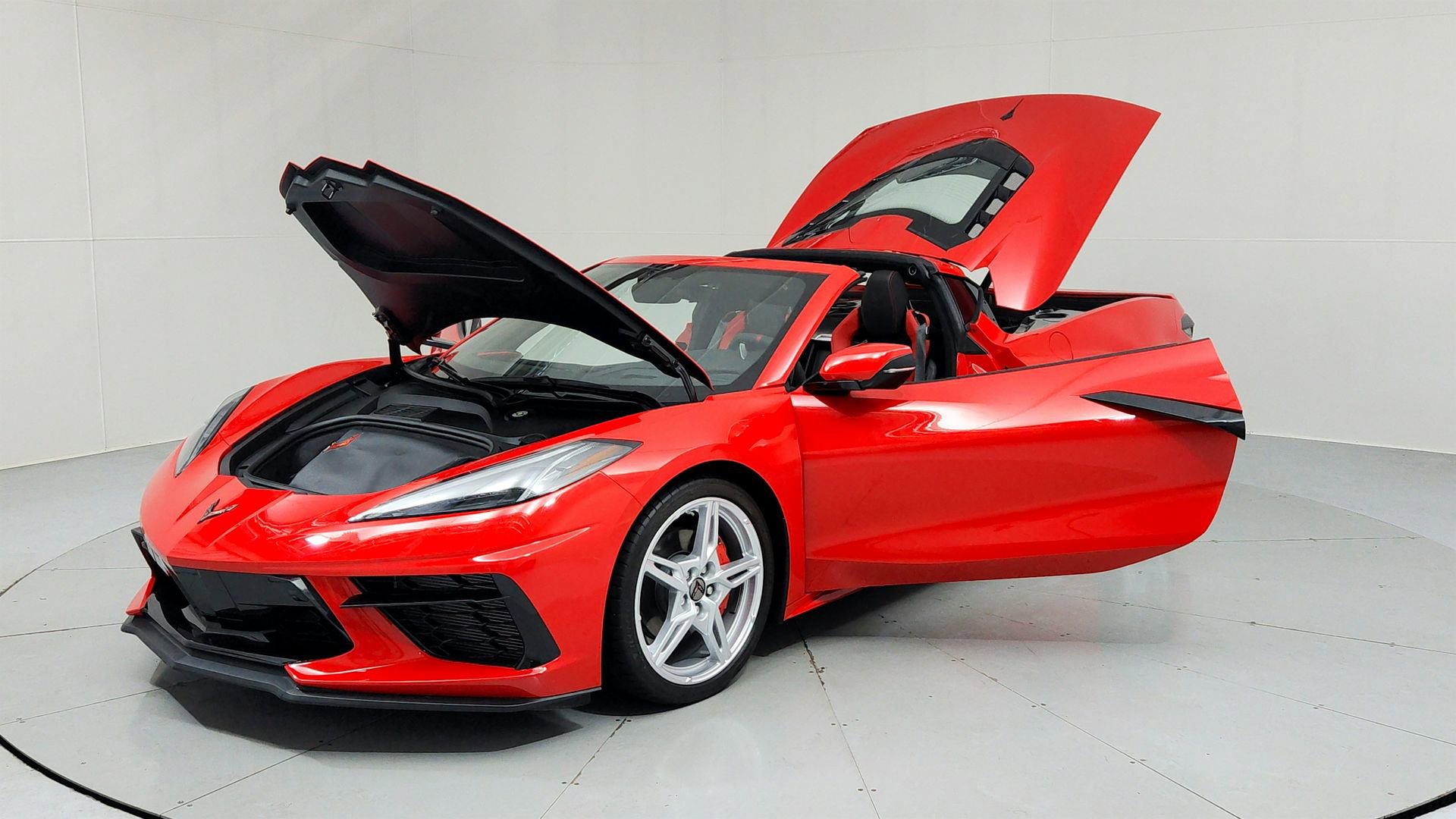 Used 2022 Chevrolet Corvette Stingray Preferred Cpe w/ Body-Color Dual Roof Package RWD image 9