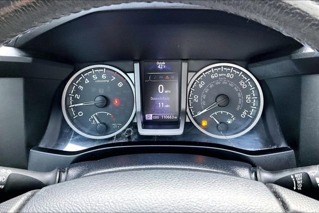 Used 2018 Toyota Tacoma SR5 image 12