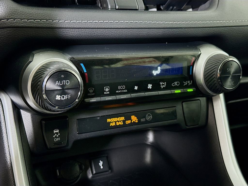 Certified 2021 Toyota RAV4 LE image 8