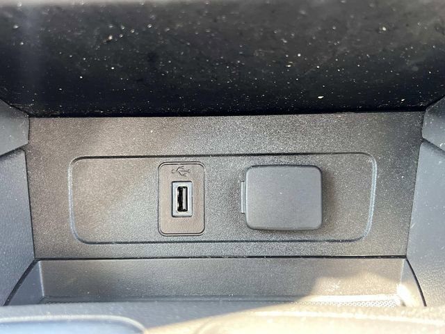 Used 2017 Ford Escape SE w/ Equipment Group 201A image 30