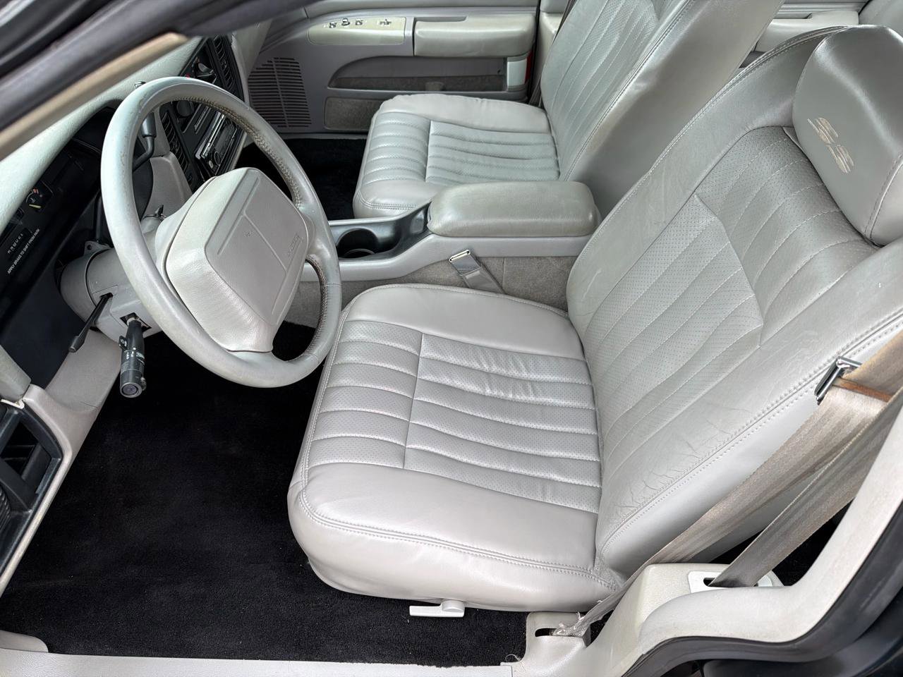 Used 1995 Chevrolet Impala SS RWD image 8
