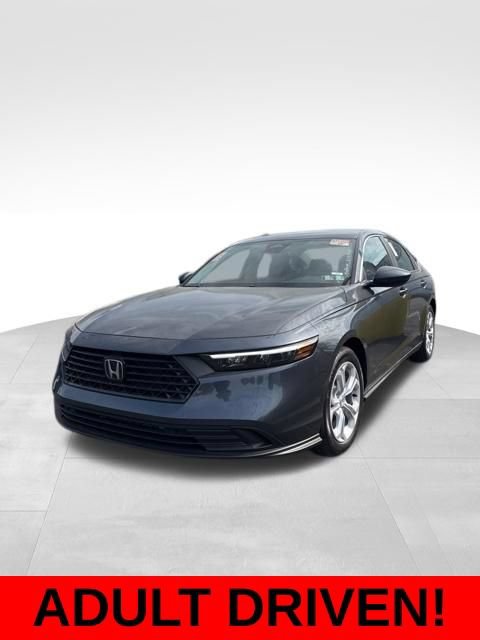 Used 2025 Honda Accord LX image 2