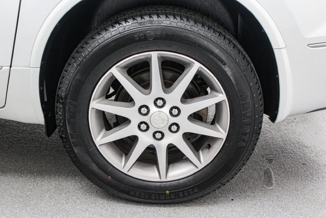 Certified 2016 Buick Enclave Convenience FWD image 24