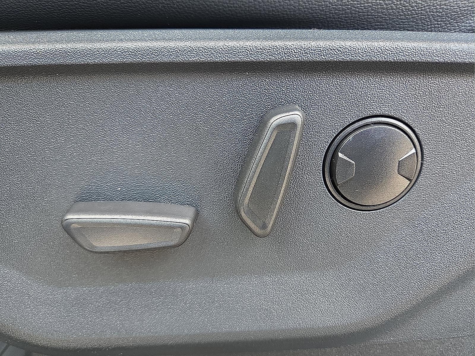 New 2026 Ford F250 Lariat image 16