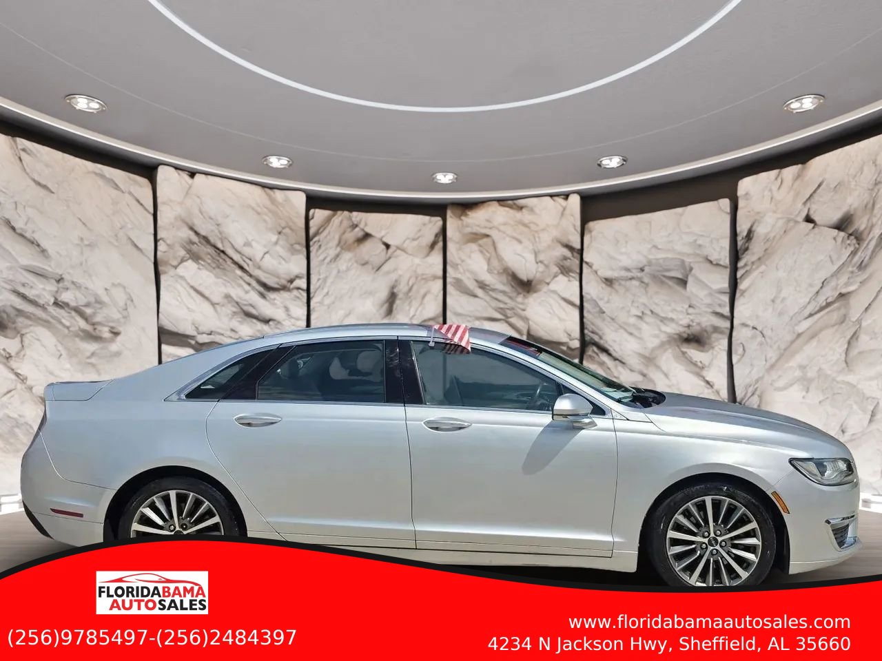 Used 2018 Lincoln MKZ Premiere FWD image 2