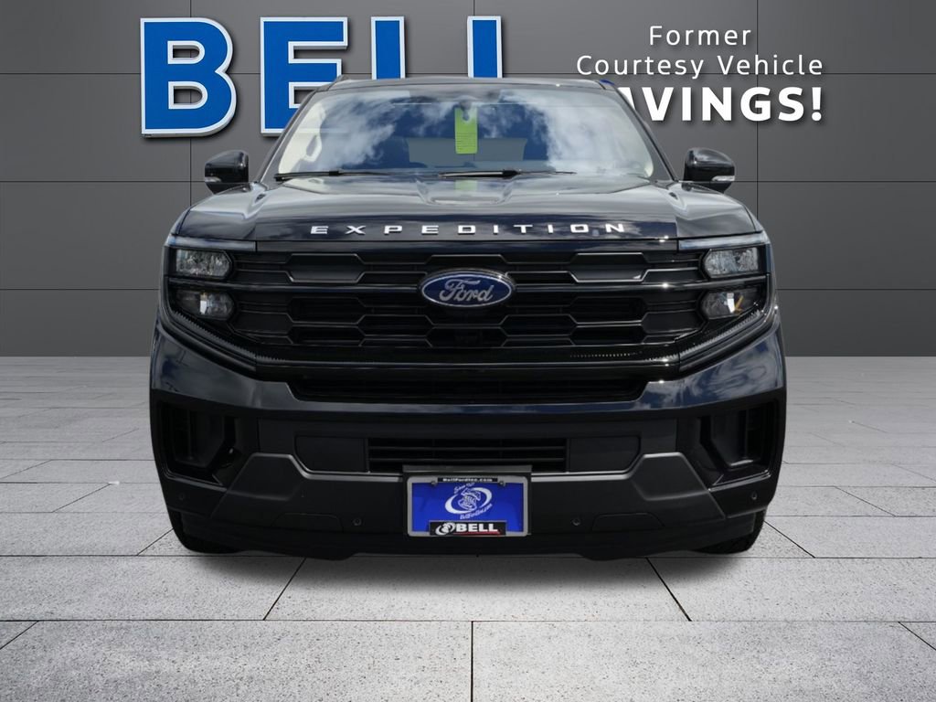 New 2025 Ford Expedition Active image 9