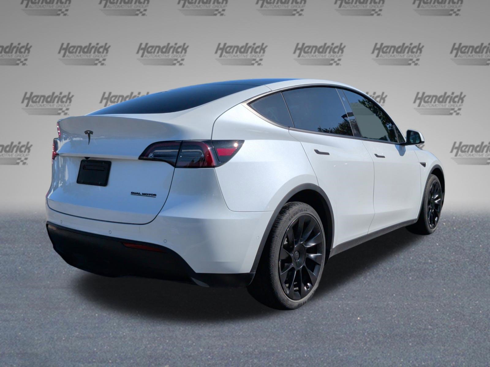 Used 2022 Tesla Model Y Long Range AWD/4WD image 7