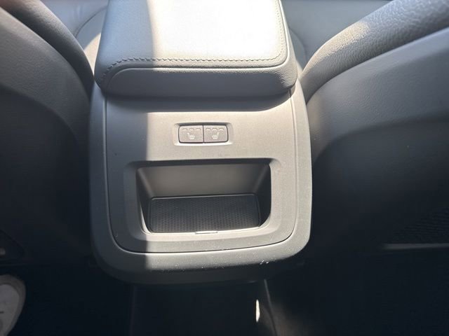 Certified 2025 Volvo XC60 B5 Plus image 17