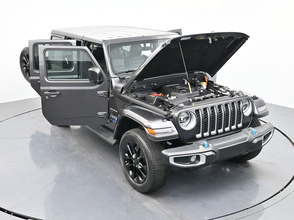Used 2022 Jeep Wrangler Unlimited Sahara image 42