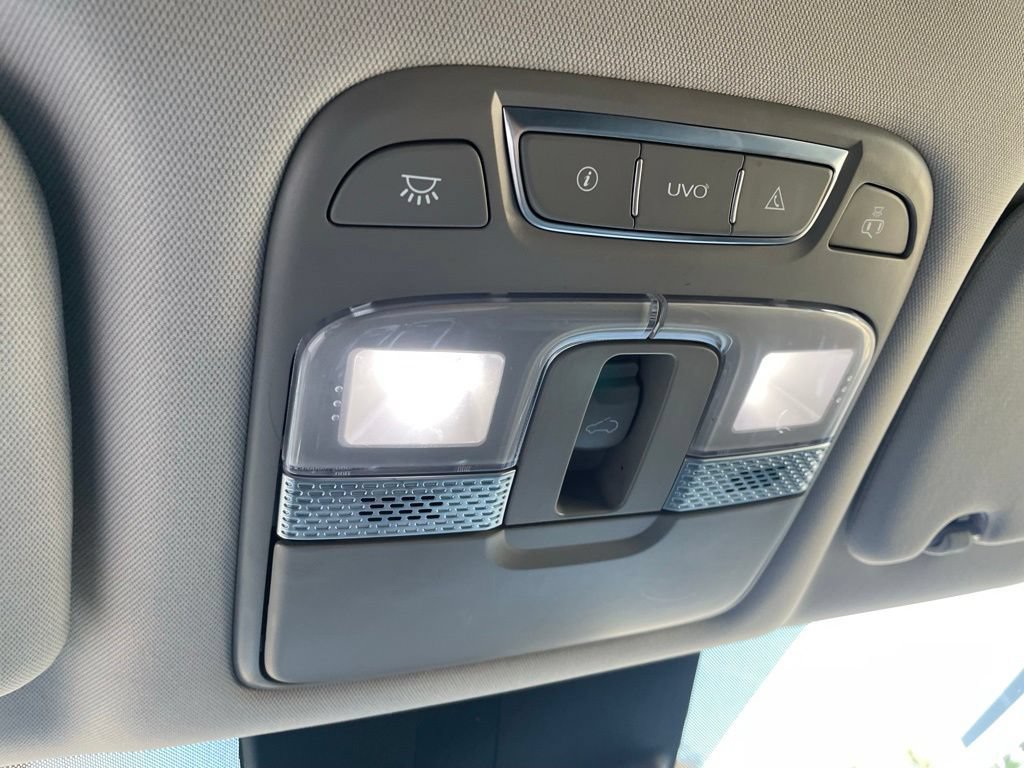 Used 2020 Kia Telluride S w/ S 8 Passenger Seating Package AWD/4WD image 14