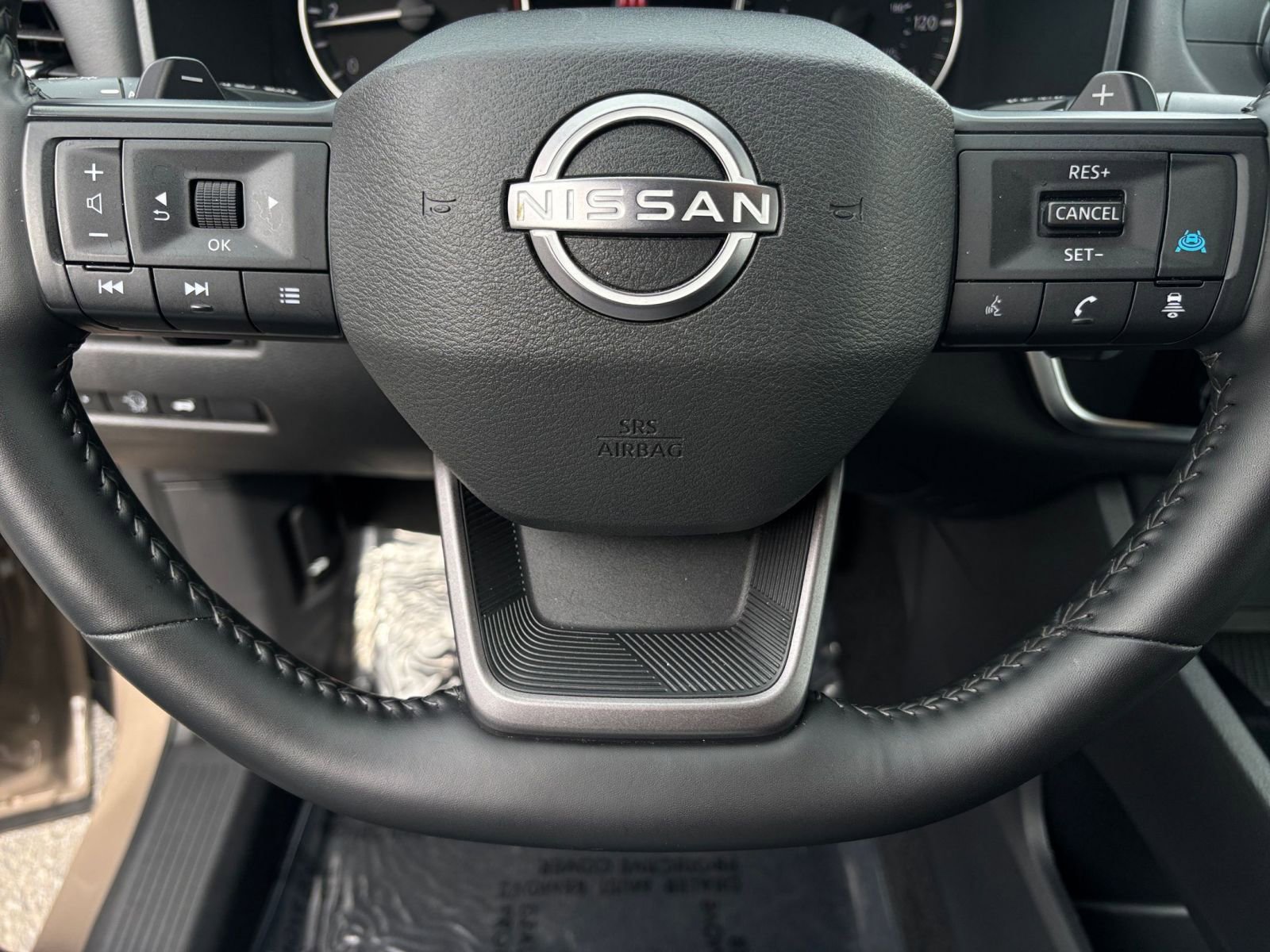 Used 2025 Nissan Rogue SV AWD/4WD image 34