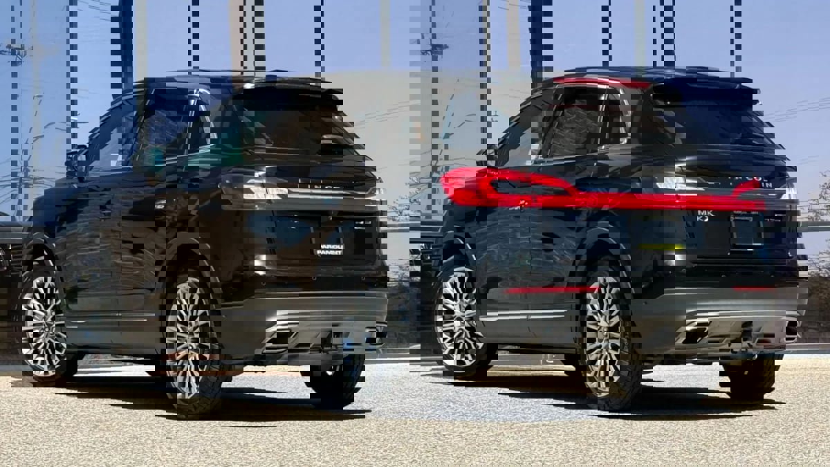 Used 2016 Lincoln MKX Reserve w/ Technology Package image 7