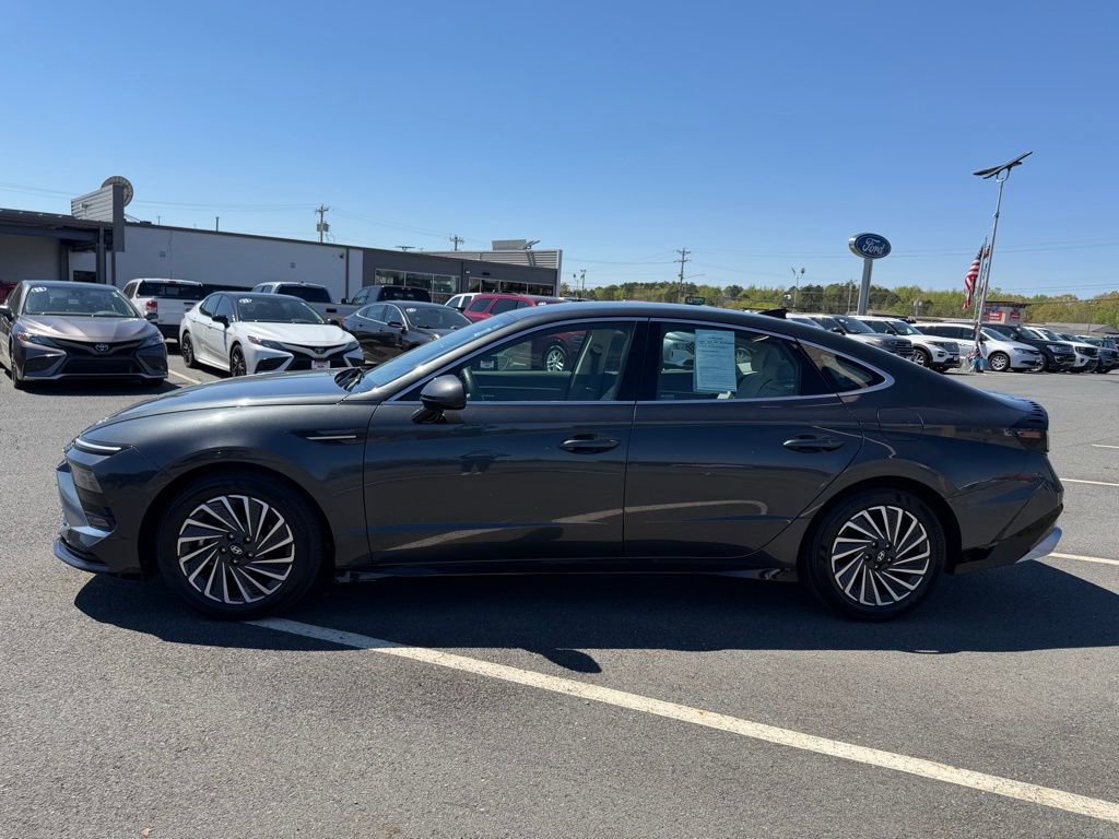Used 2025 Hyundai Sonata SEL FWD image 7