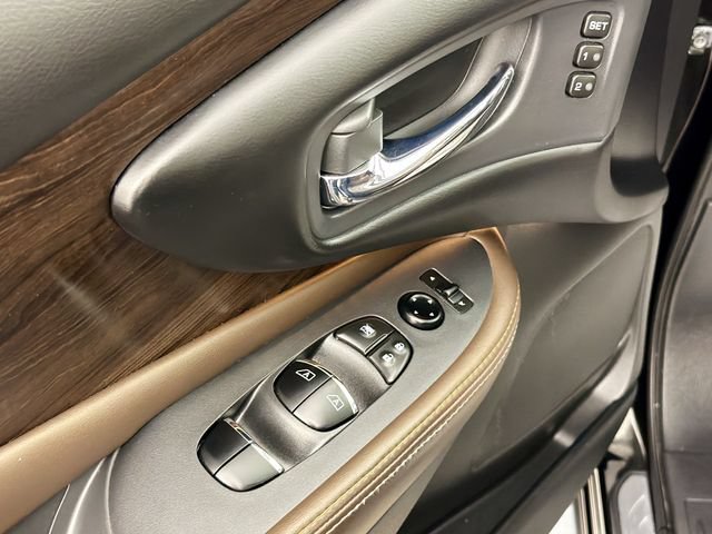 Used 2021 Nissan Murano Platinum AWD/4WD image 18