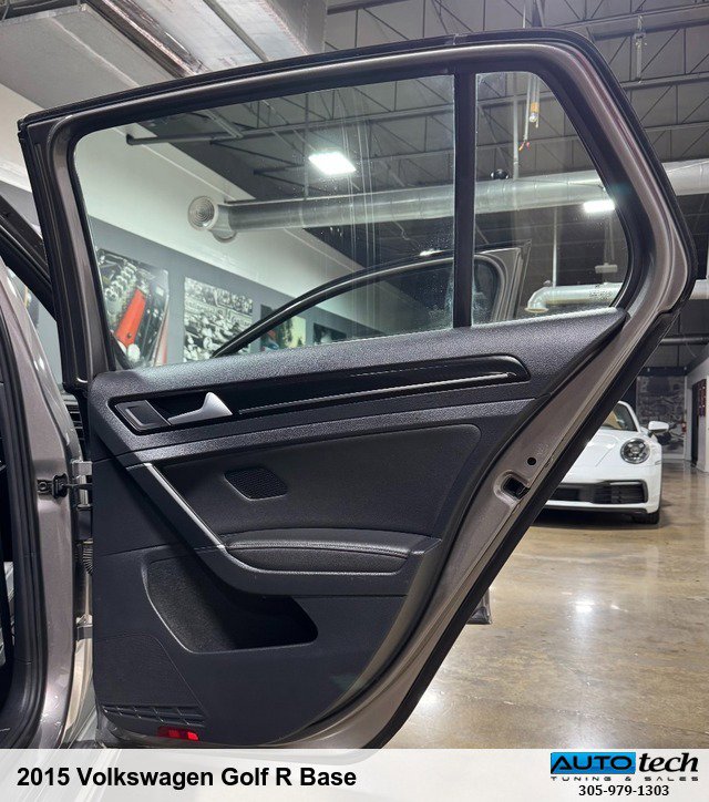 Used 2015 Volkswagen Golf R 4-Door image 26