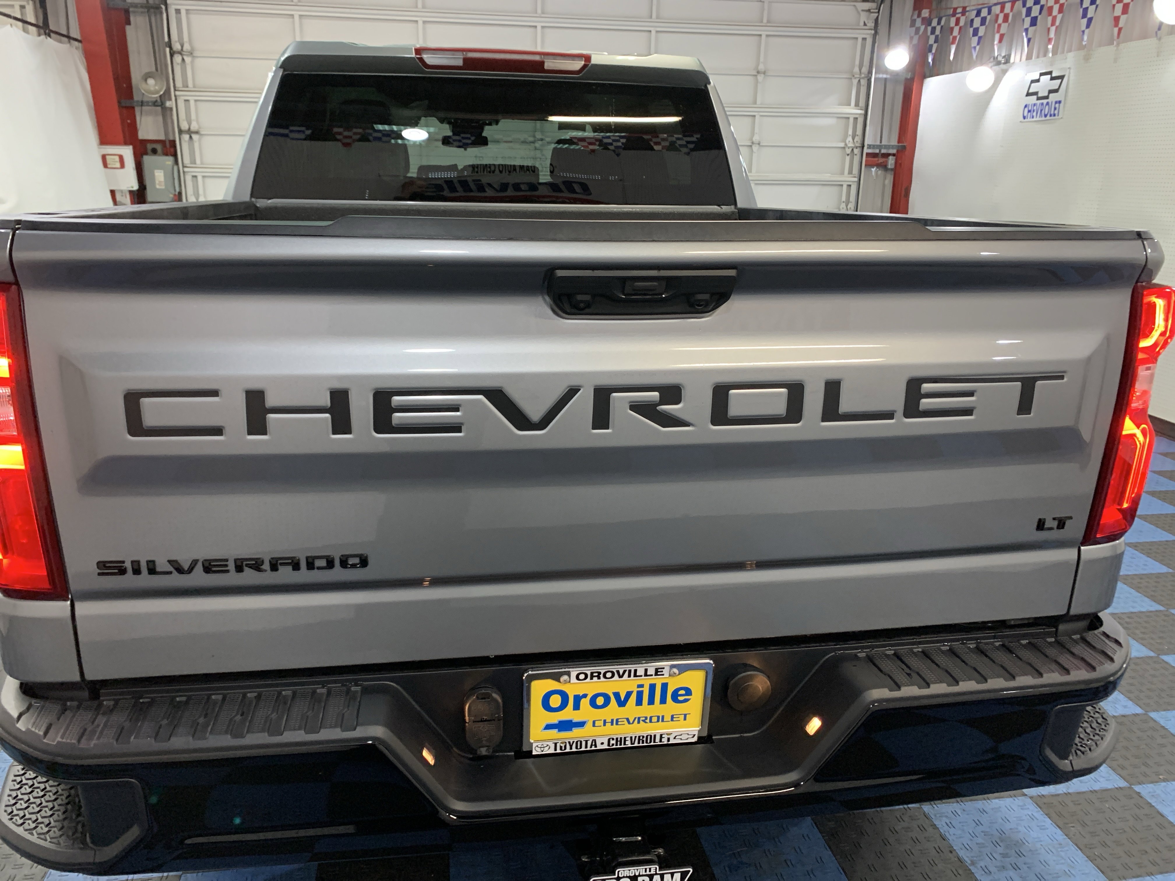 New 2026 Chevrolet Silverado 1500 LT Trail Boss w/ Dark Appearance Package image 4