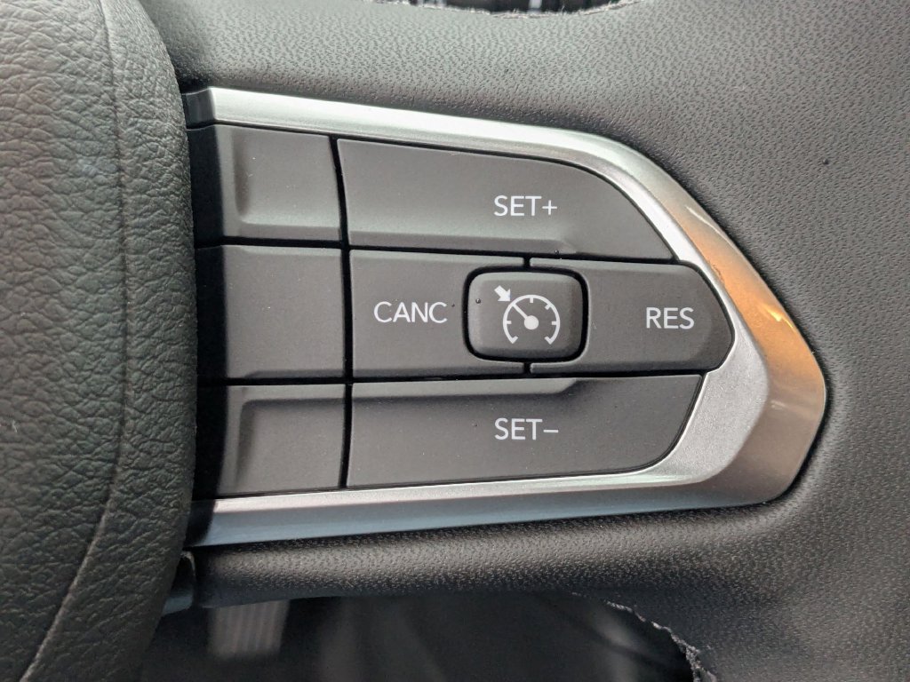New 2026 Jeep Compass Latitude AWD/4WD image 14