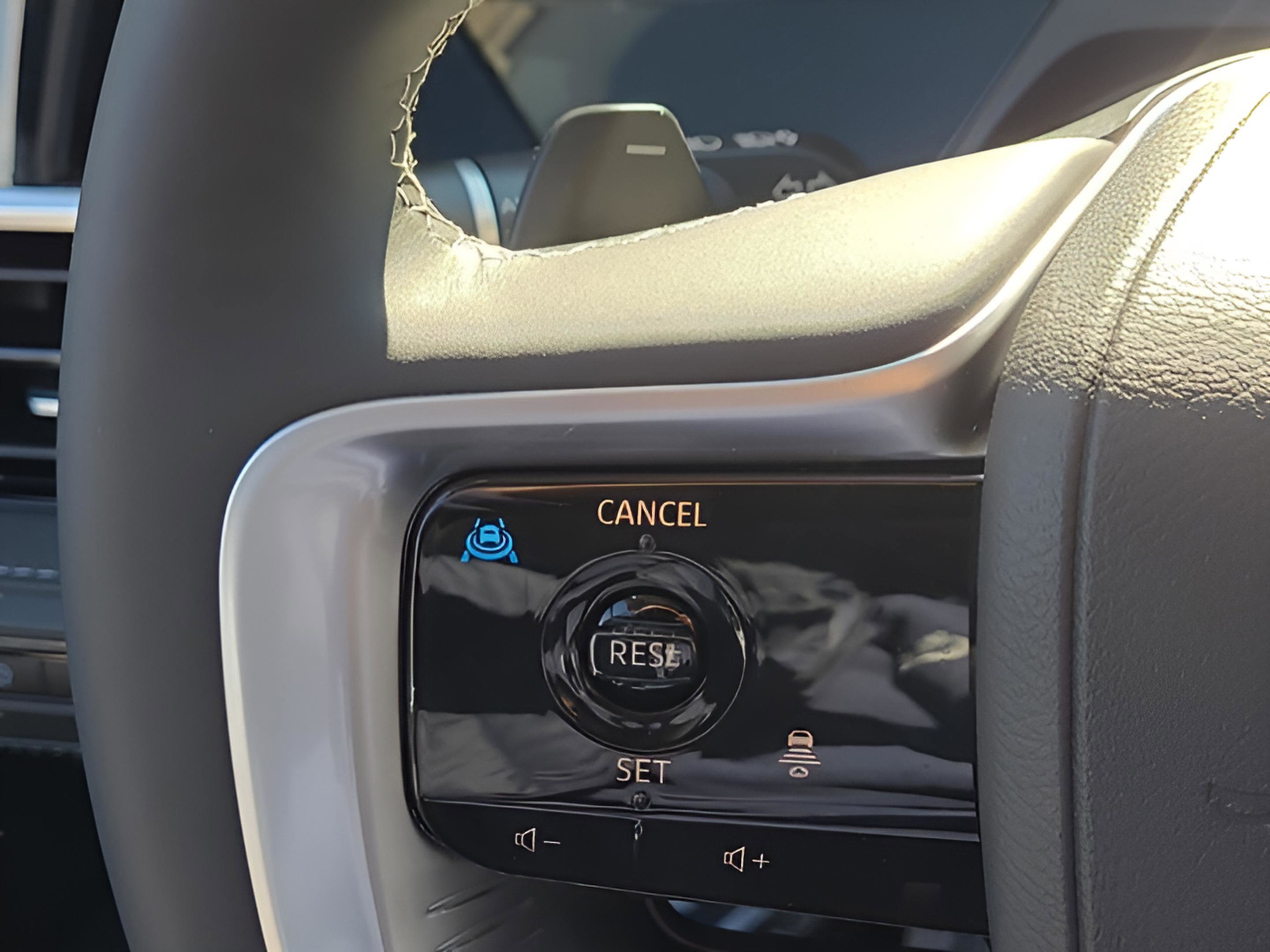 New 2026 INFINITI QX80 Luxe w/ Cargo Package image 23