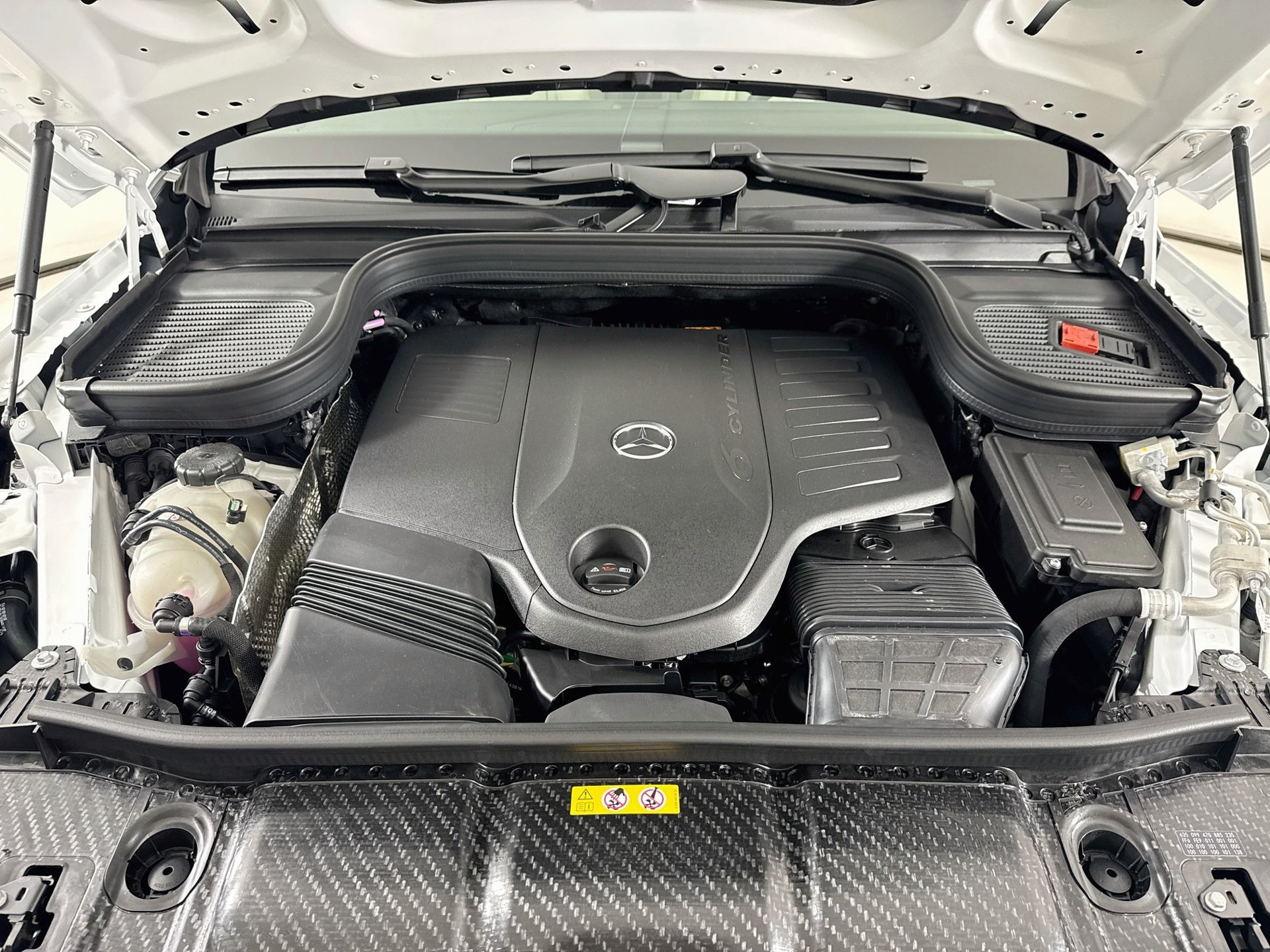 New 2027 Mercedes-Benz GLS 450 4MATIC image 34
