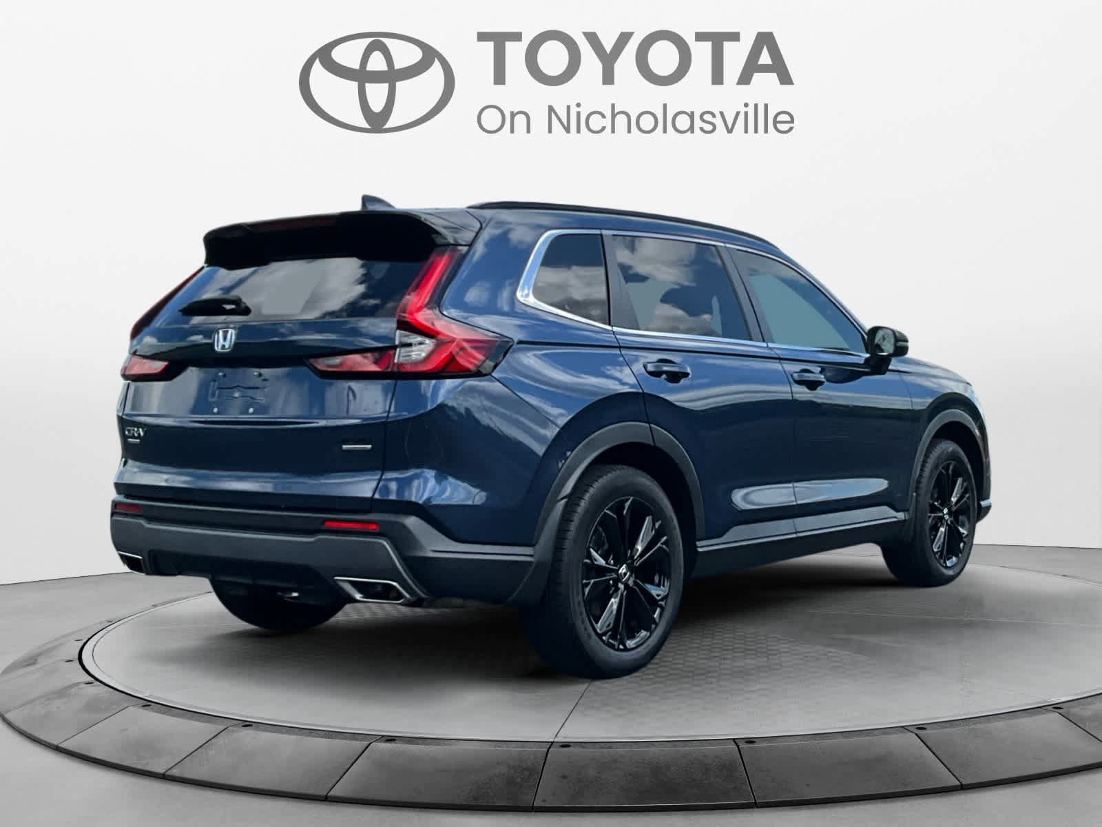 Used 2023 Honda CR-V Sport Touring image 5