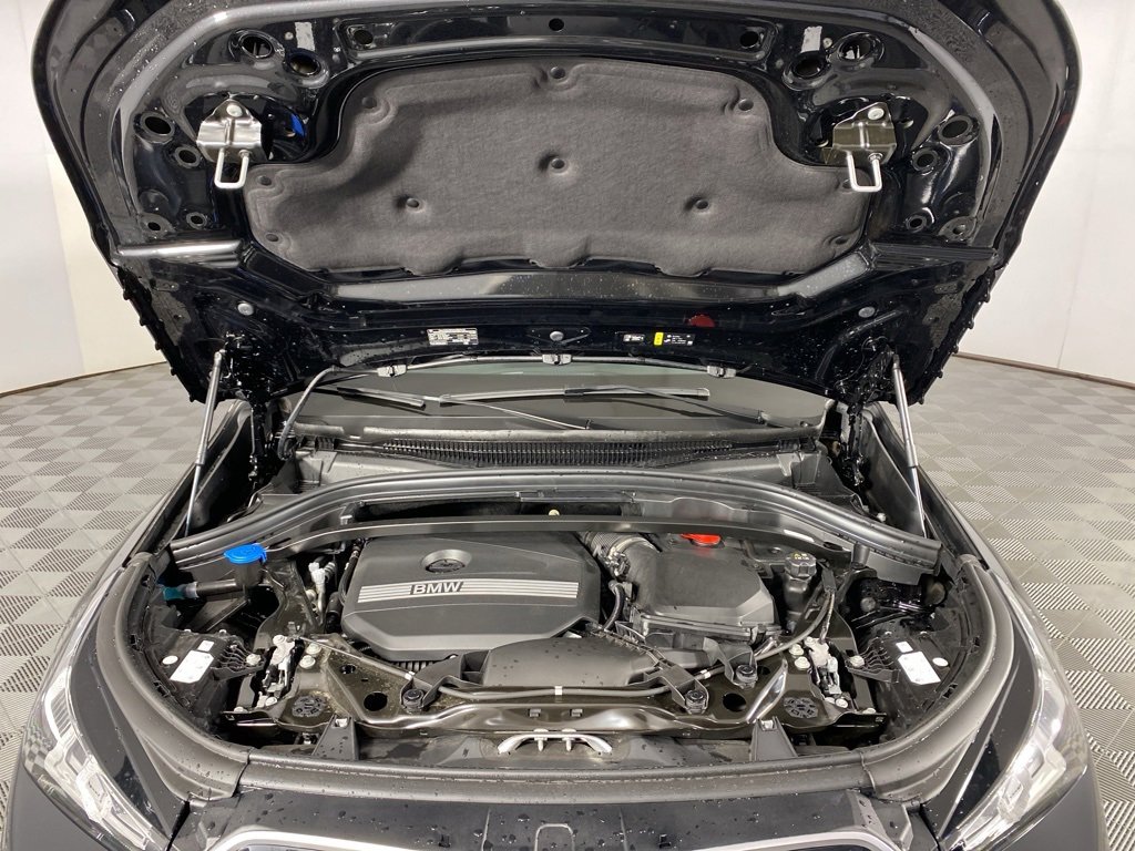 Certified 2025 BMW X1 xDrive28i w/ Convenience Package image 5