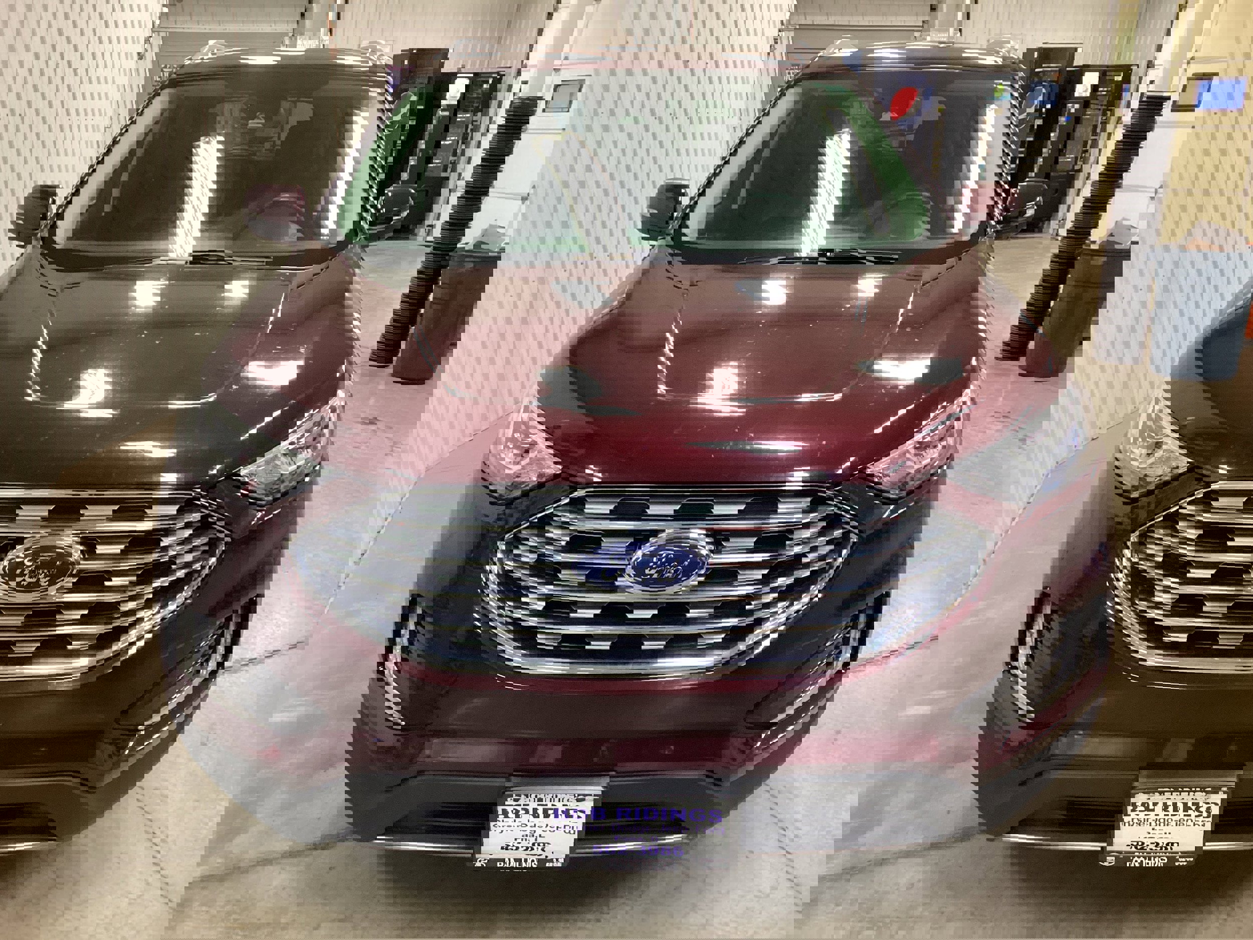 Used 2020 Ford Edge SEL w/ Convenience Package image 9