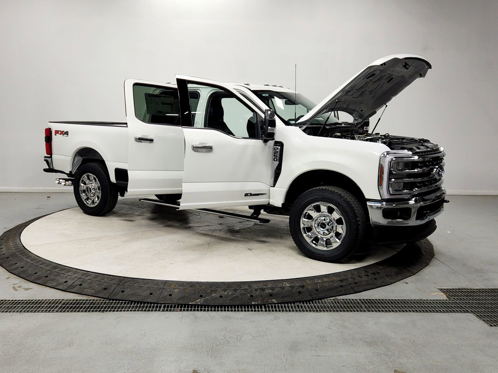 New 2026 Ford F250 Lariat w/ Lariat Premium Package image 9