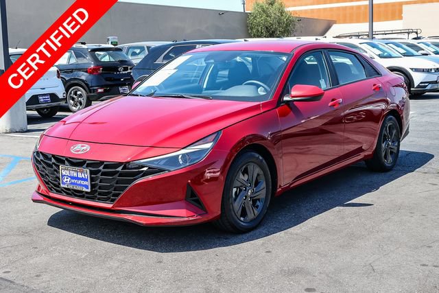 Certified 2022 Hyundai Elantra SEL FWD image 3