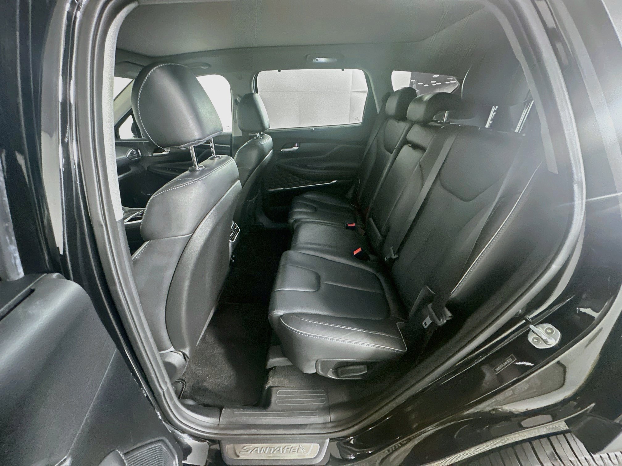 Used 2021 Hyundai Santa Fe Limited AWD/4WD image 28