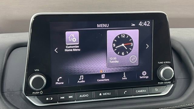 Used 2023 Nissan Rogue SV image 31