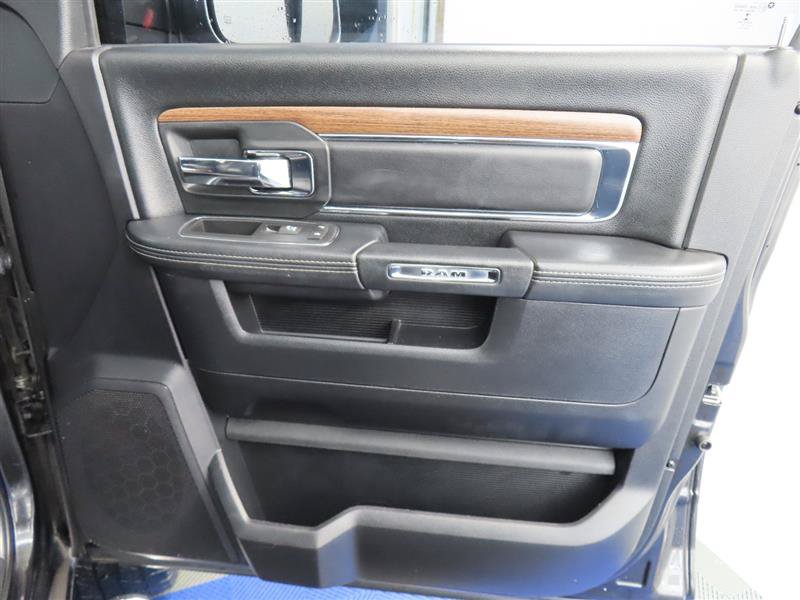 Used 2016 RAM 2500 Laramie w/ Convenience Group AWD/4WD image 34