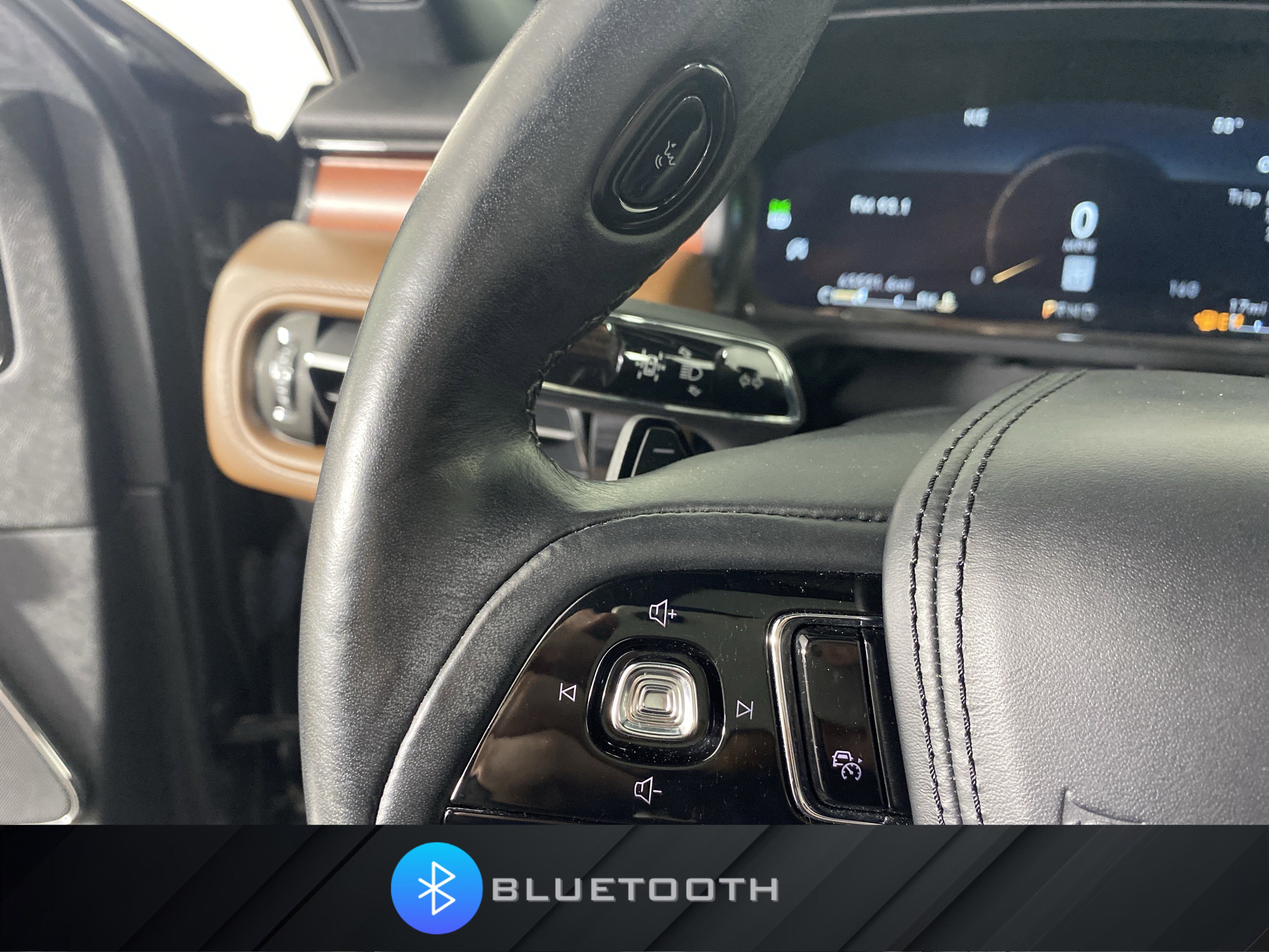 Used 2021 Lincoln Aviator Reserve w/ Equipment Group 208A image 24