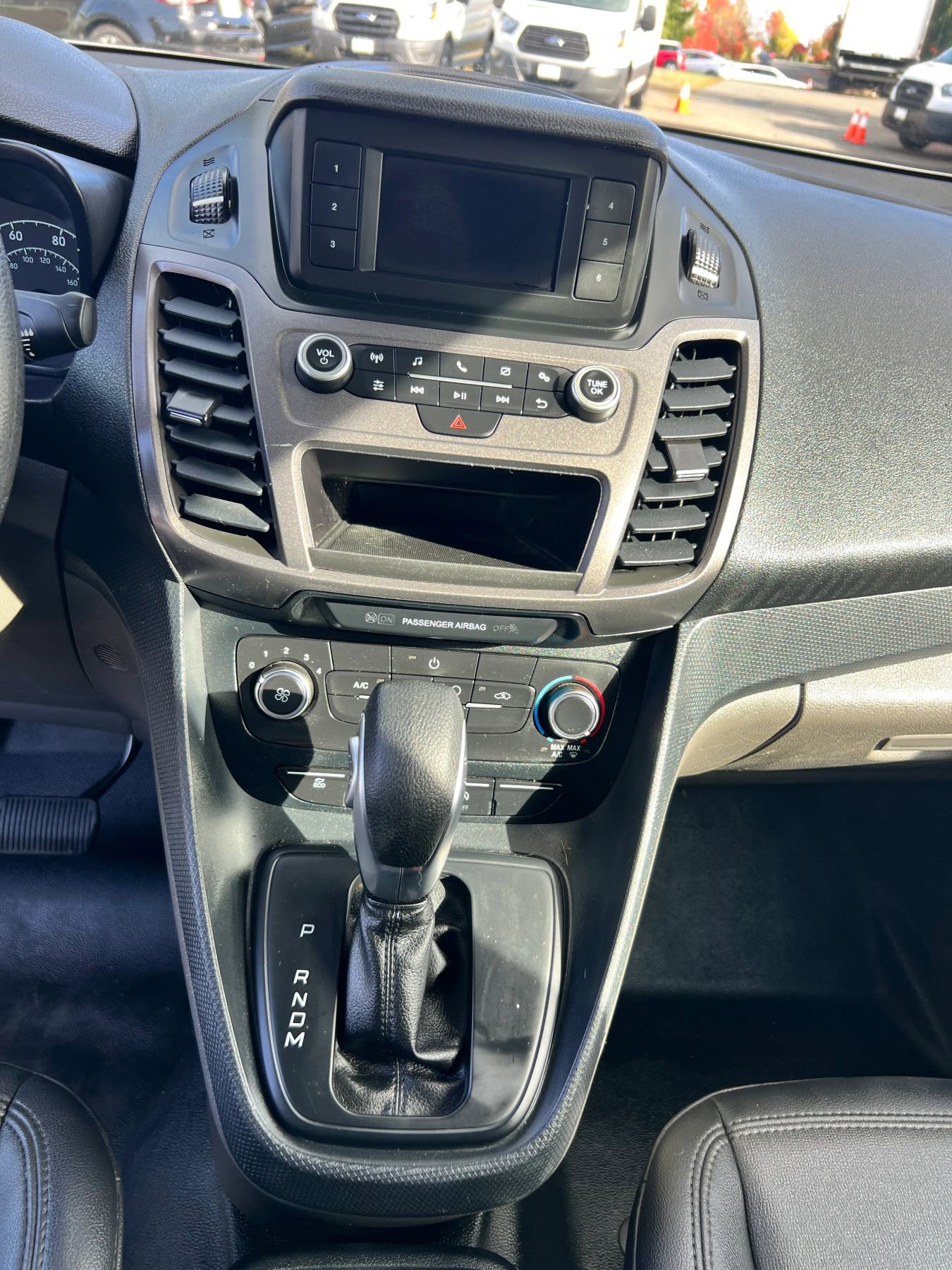 Used 2022 Ford Transit Connect XL image 13