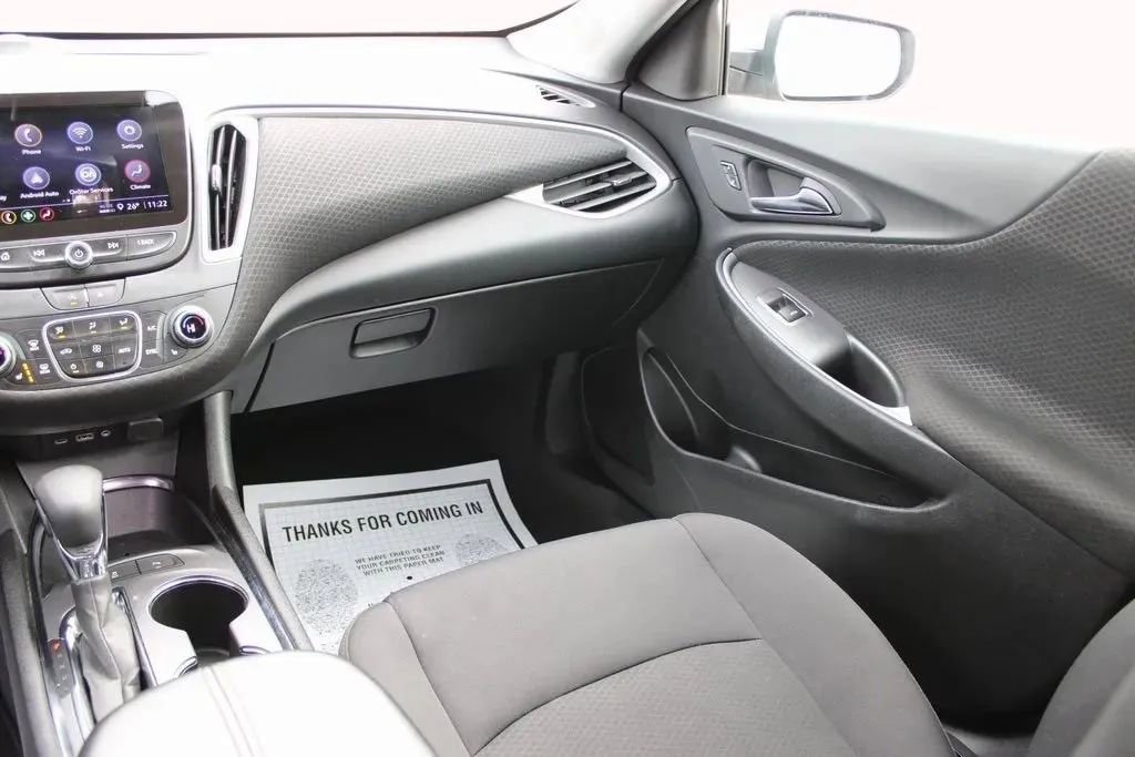 Used 2024 Chevrolet Malibu LS image 32