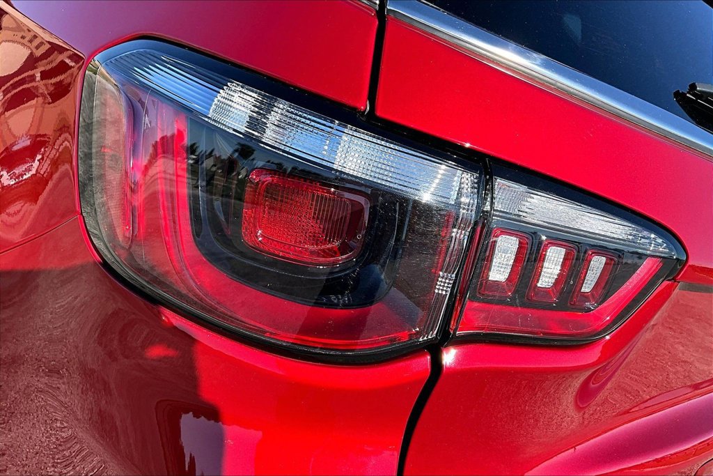 Used 2025 Jeep Compass Limited AWD/4WD image 28