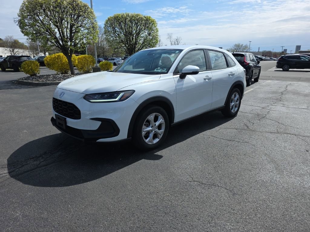 Used 2023 Honda HR-V LX image 3