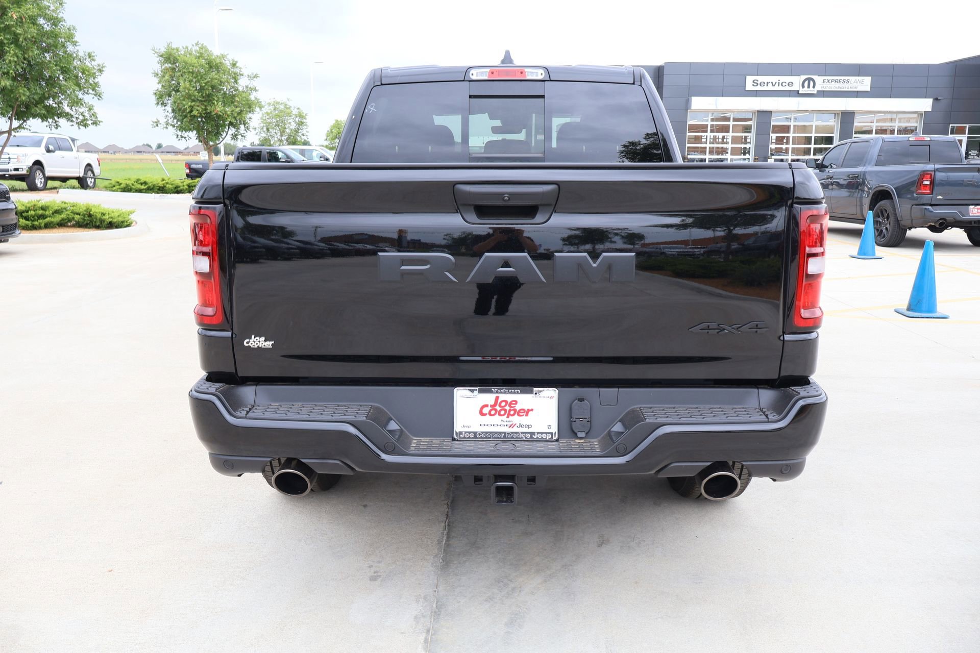 New 2026 RAM 1500 Express AWD/4WD image 20