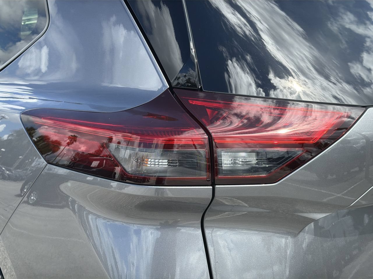 Used 2026 Nissan Rogue Platinum AWD/4WD image 7
