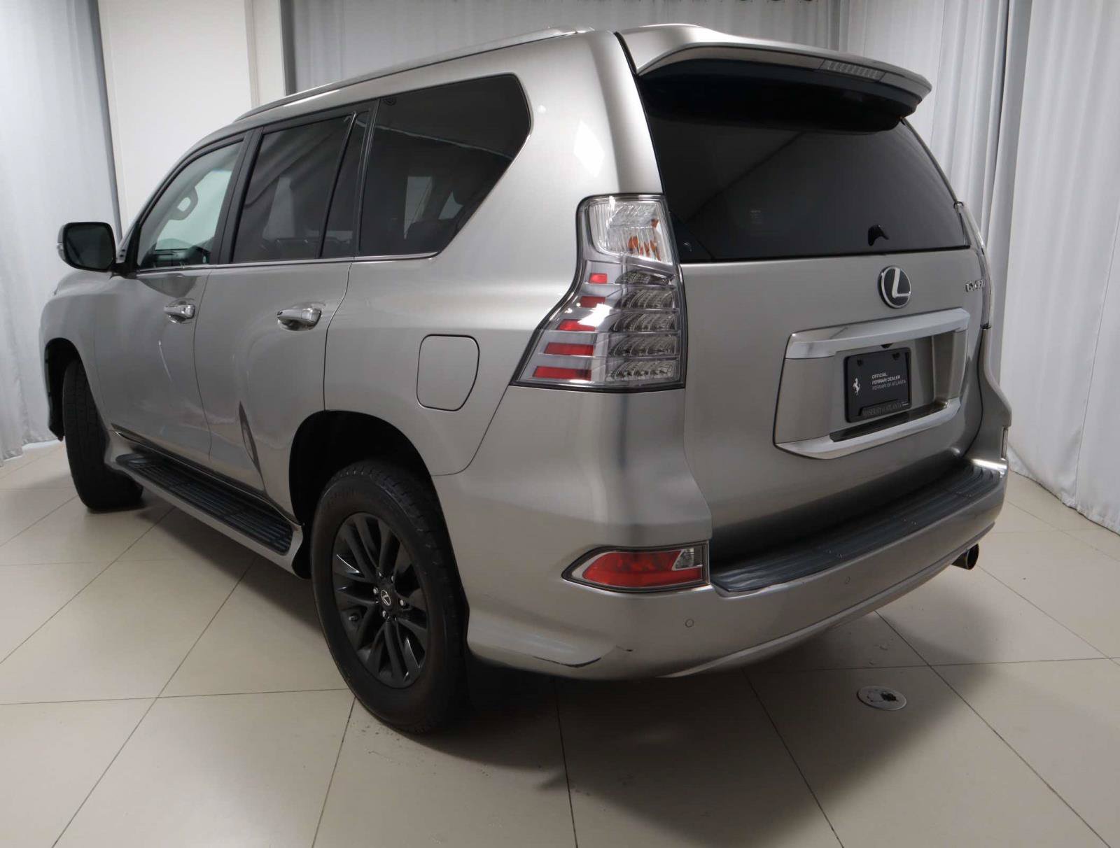 Used 2020 Lexus GX 460 Premium w/ Premium Package AWD/4WD image 3